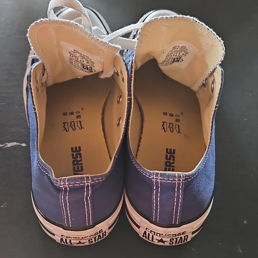 Converse All Star Womens Low Top Sneakers in Blue and White Sz 7.5 - Picture 2 of 6